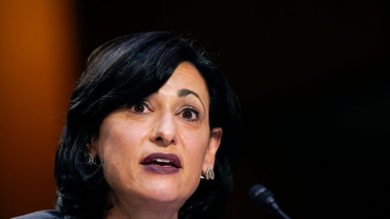 La Dre Rochelle Walensky, directrice pour les Centres de contrôle et de prévention des maladies (CDC), témoigne lors d'une audience au Congrès à Washington le 18 mars 2021. (Susan Walsh/Pool/AFP via Getty Images)