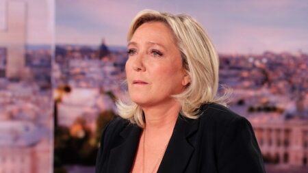 « C’est de la maltraitance » : Marine Le Pen contre les tests des enfants à l’école, elle propose la simple prise de température