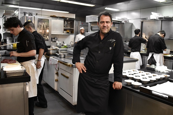 Le chef étoilé Michel Sarran dans son restaurant à Toulouse 
(PASCAL PAVANI/AFP via Getty Images)