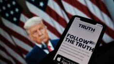 Donald Trump annonce le lancement de son réseau social « Truth Social »