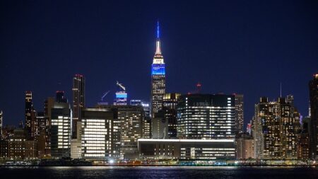 États-Unis : à New York, l’Empire State Building s’allume pour Joséphine Baker