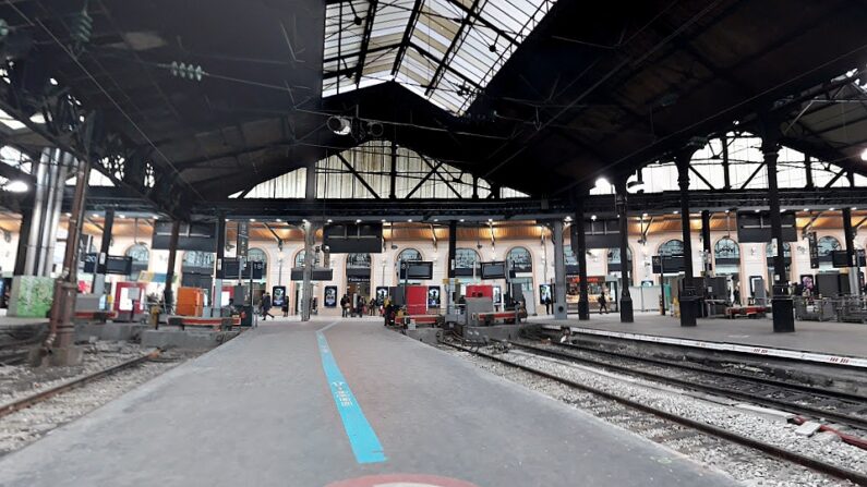 Intérieur de la gare Saint-Lazare - Paris - Google maps