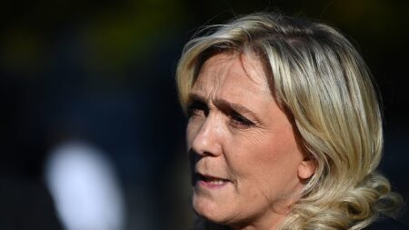 Présidentielle 2022 : Marine Le Pen accuse Emmanuel Macron d’être « un pyromane »