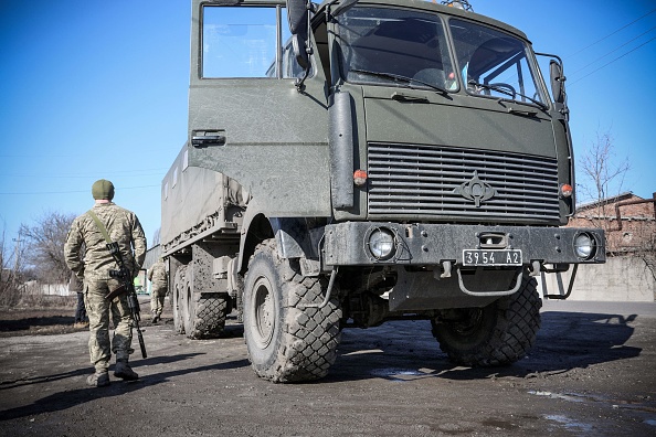 Les forces armées ukrainiennes dans la ville d'Avdiivka, dans la région de Donetsk. (Photo : ALEKSEY FILIPPOV/AFP via Getty Images)