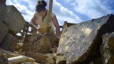 Guédelon : le chantier médiéval recrute maçons, tailleurs de pierre et cuisiniers