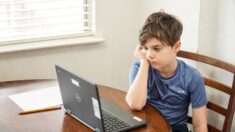 L’enseignement à distance nuit à la santé mentale des enfants, selon les CDC