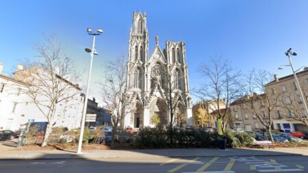 Enfermé dans une église de Nancy, il consomme et vole du vin de messe