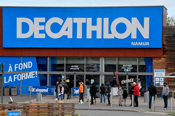 Le magasin de sport Decathlon à Namur, en Belgique.  (JOHN THYS/AFP via Getty Images)