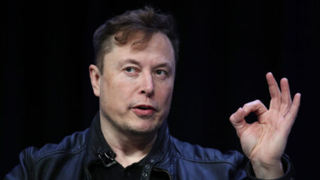Elon Musk déclare avoir ressenti de «sérieux effets secondaires» après sa deuxième injection de rappel