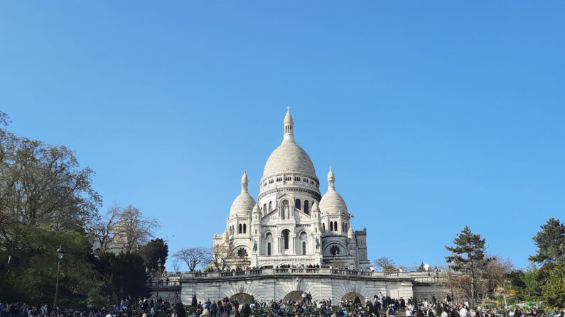 La basilique du Sacré-Cœur à Paris. (Photo: Robin Lefebvre/Epoch Times)