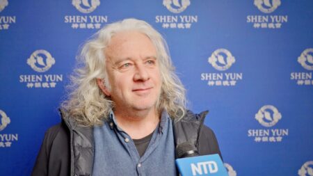 Shen Yun « est un chef-d’œuvre » selon un auteur