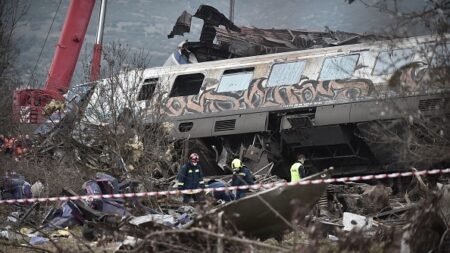 Grèce: ce que l’on sait de la collision meurtrière entre deux trains en Grèce