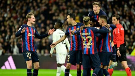 Coupe du Roi d’Espagne: le Barça mate le Real et met un pied en finale