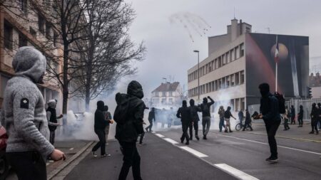 Retraites: prison ferme pour un manifestant de 19 ans à Mulhouse