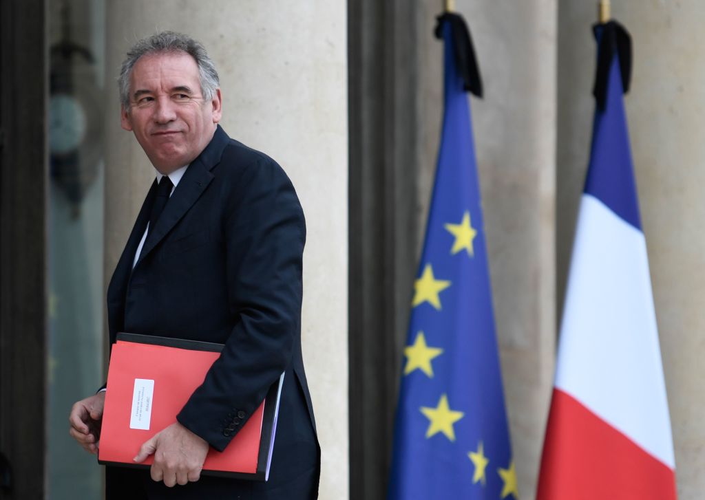 Emmanuel Macron nomme François Bayrou Premier ministre