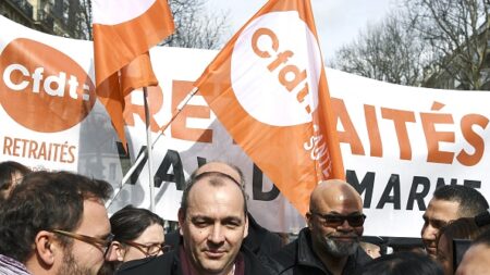 Retraites: Laurent Berger, patron de la CFDT, met en garde le gouvernement contre un passage en force avec le 49.3