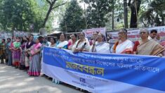 Bangladesh: quatre hommes, dont un imam, arrêtés pour bastonnade et lapidation d’une femme