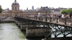 À Paris, début de la rénovation du pont des Arts
