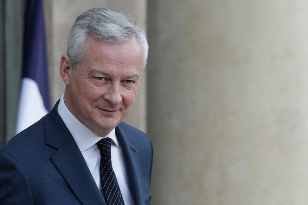 "Avec un serrement de cœur", Bruno Le Maire quitte Bercy pour renouer avec l'enseignement