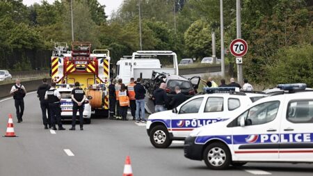 Nord: quatre morts, dont trois policiers, dans un «grave accident» de la route
