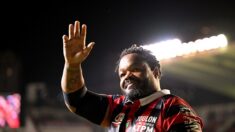 Rugby: vive émotion au stade de Toulon où Mathieu Bastareaud disputait le dernier match de sa carrière