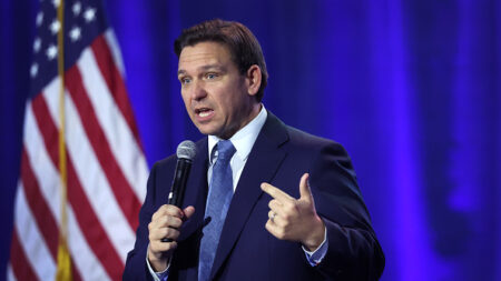 Offensive du gouverneur de Floride Ron DeSantis contre «l’influence» chinoise