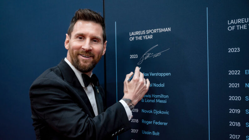 L'Argentin Lionel Messi a été doublement récompensé lors de la soirée des Laureus du sport, lundi à Paris. (Photo by Alexander Scheuber/Getty Images for Laureus)
