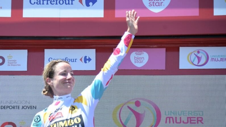 La Néerlandaise Marianne Vos a gagné au sprint jeudi la quatrième étape du Tour d'Espagne féminin, à Guadalajara. (Photo by JOSE JORDAN/AFP via Getty Images)