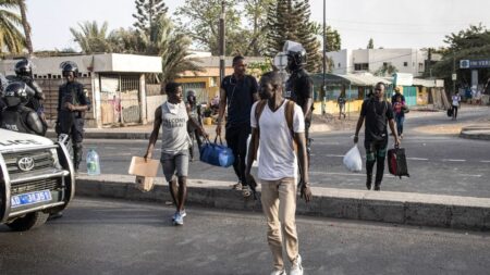 Sénégal: les étudiants plongés dans l’incertitude après la fermeture de l’université de Dakar