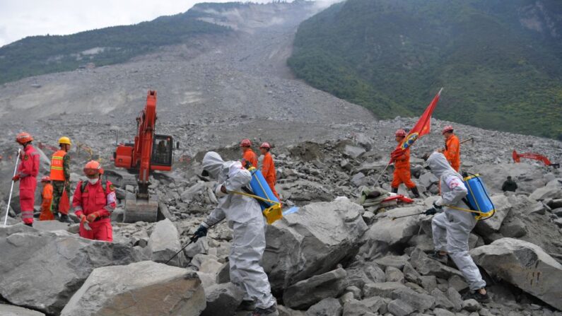 Les glissements de terrain sont un danger fréquent dans les parties montagneuses et rurales de la Chine, particulièrement lors des mois de la saison des pluies. Illustration. (Photo  Liu Zhongjun/CHINA NEWS SERVICE/Getty Images)