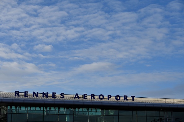 Rennes figure sur la liste des 41 aéroports « intermédiaires » cités par le Cour des Comptes. (Photo DAMIEN MEYER/AFP via Getty Images)