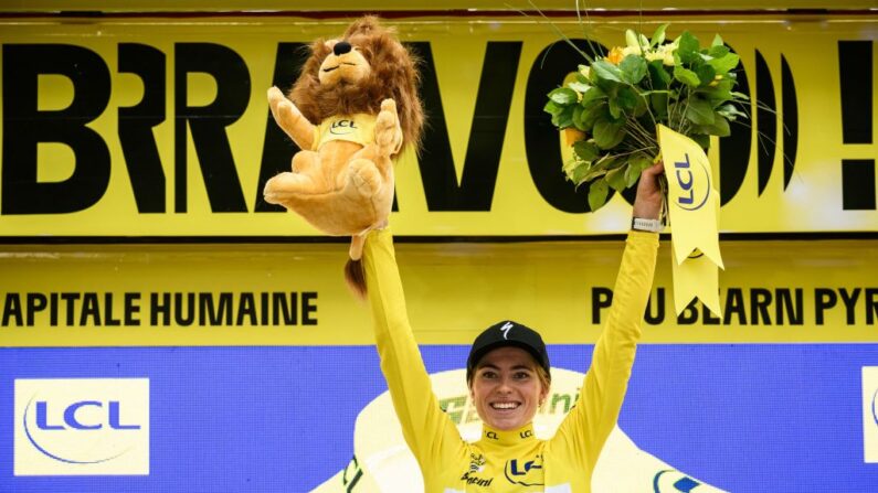 La Néerlandaise Demi Vollering a remporté pour la première fois le Tour de France. (Photo : JEFF PACHOUD/AFP via Getty Images)