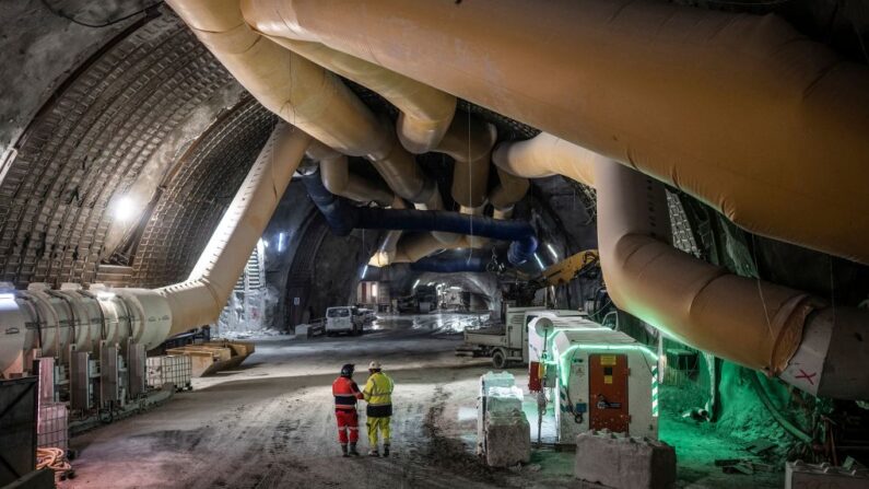 Une galerie du chantier de construction d'un tunnel pour la ligne ferroviaire à grande vitesse TAV (Treno Alta Velocita) entre Lyon et Turin, dans le sud-est de la France, le 18 janvier 2023. (Photo MARCO BERTORELLO/AFP via Getty Images)