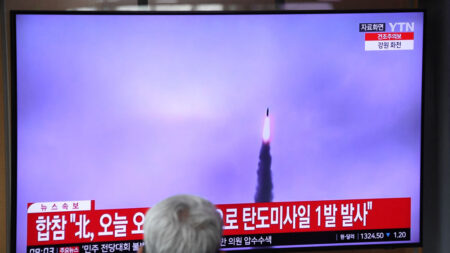 La Corée du Nord lance un missile balistique de longue portée en Mer de l’Est