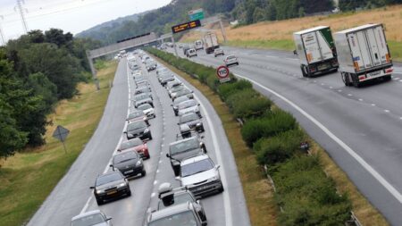 Des véhicules qui se rechargent en roulant, l’autoroute A10 se lance pour tester la recharge par induction