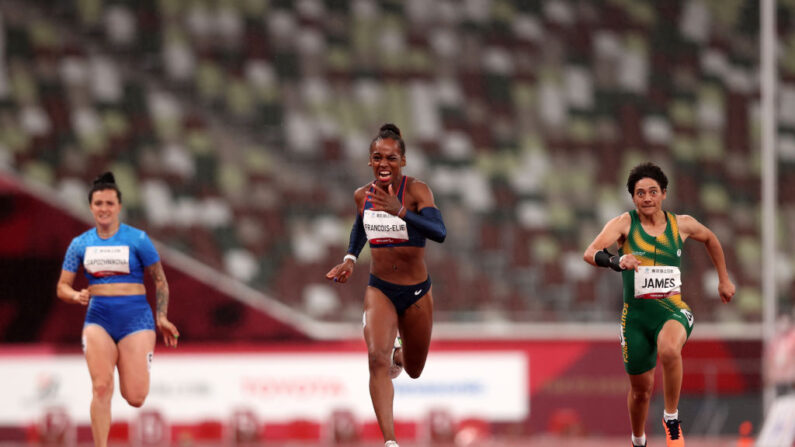 Mandy François-Élie de l'équipe de France participe au 100m féminin. (Photo Naomi Baker/Getty Images)