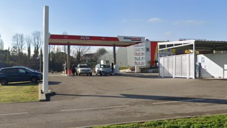 Un homme met volontairement le feu à une station-service d’Intermarché de l’Ain