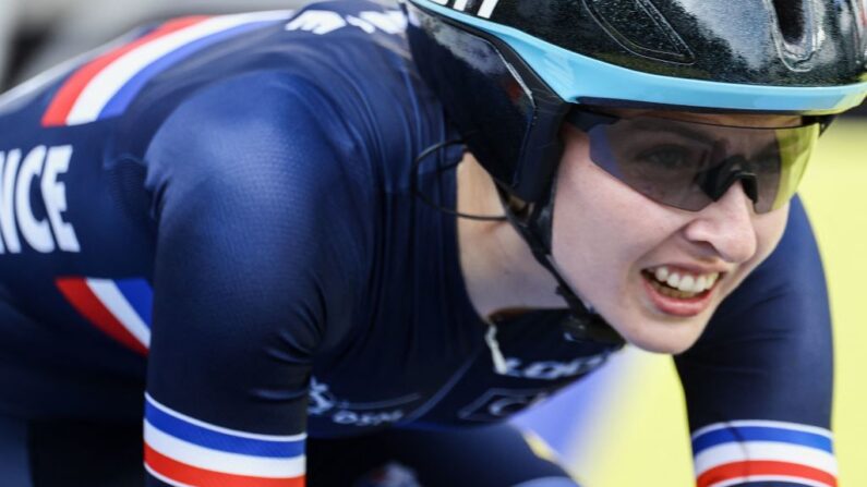 Juliette Labous termine en 5e position du Tour de France Femmes. (Photo KENZO TRIBOUILLARD/AFP via Getty Images)