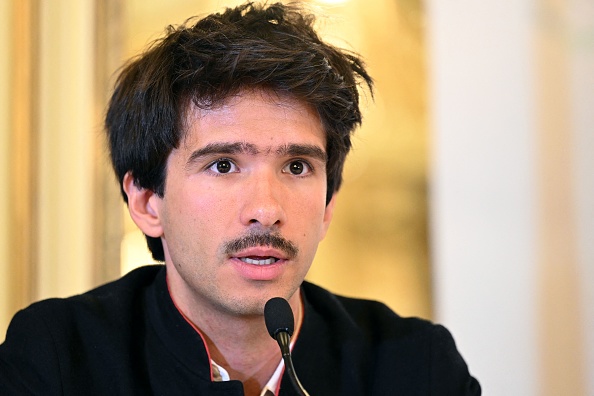 L'avocat franco-espagnol Juan Branco à Paris le 17 juin 2022. (Photo BERTRAND GUAY/AFP via Getty Images)