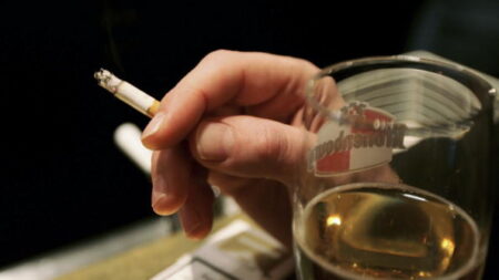Tabac et alcool: le coût pour les finances publiques bien supérieur aux recettes fiscales, selon une étude de l’OFDT