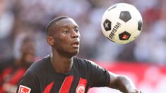 Transfert: Kolo Muani demande à quitter Francfort pour rejoindre le PSG