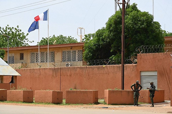 L'ambassade de France à Niamey, au Niger, le 28 août 2023. (Photo AFP via Getty Images)