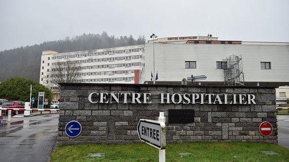 L'hôpital de Remiremont. (Photo JEAN-CHRISTOPHE VERHAEGEN/AFP via Getty Images)