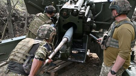 L’Ukraine dit tenir bon à Avdiïvka, cible d’une offensive russe