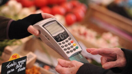 Auchan, Ikea, McDonald’s… une panne informatique perturbe les paiements par carte