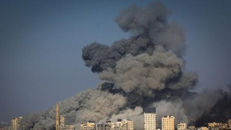 Un habitant du nord de Gaza témoigne que le Hamas s’oppose à l’exode des civils