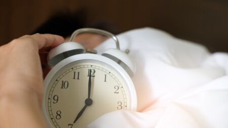 Se rendormir le matin: pas si mauvais, selon une étude suédoise