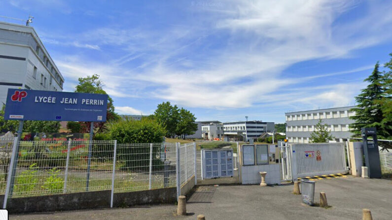Entrée du lycée Jean Perrin de Saint-Ouen-l'Aumône. (Image: Google Maps)