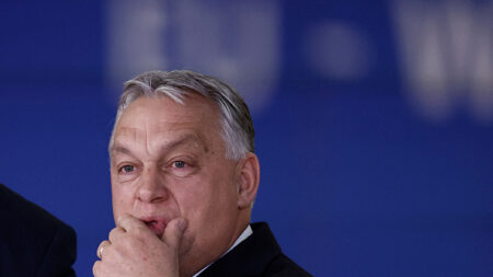 L’UE débloque 10 milliards pour la Hongrie avant un sommet sous tension