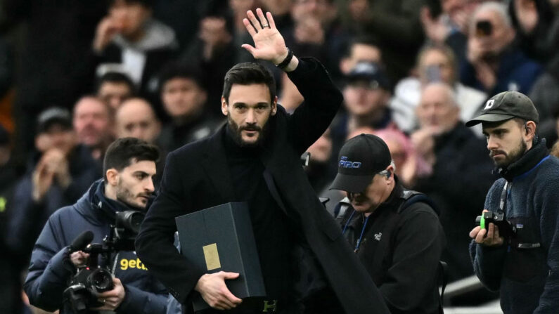 Hugo Lloris a fait des adieux émouvants dimanche au club de Tottenham où il a joué pendant onze saisons dont neuf comme capitaine. (Photo : BEN STANSALL/AFP via Getty Images)